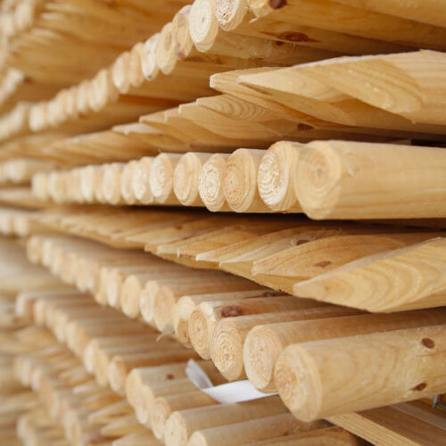 Gamma pali in legno